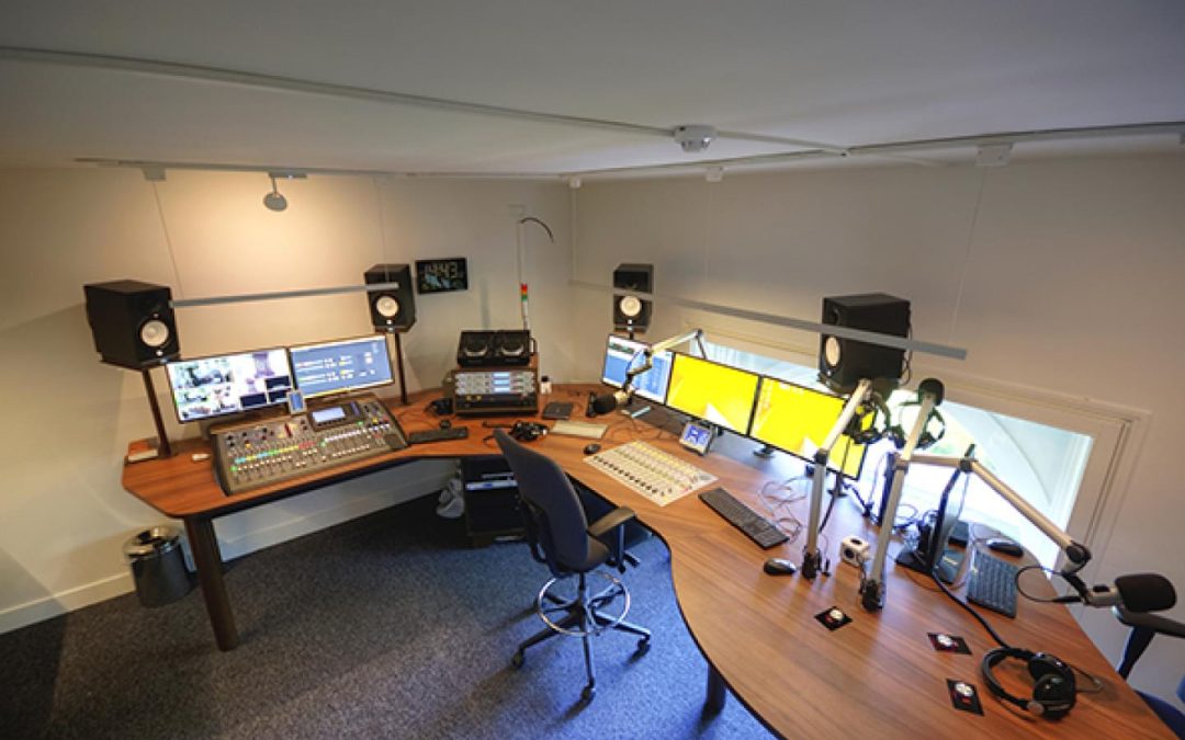Radio Bloemendaal krijgt nieuwe camera’s