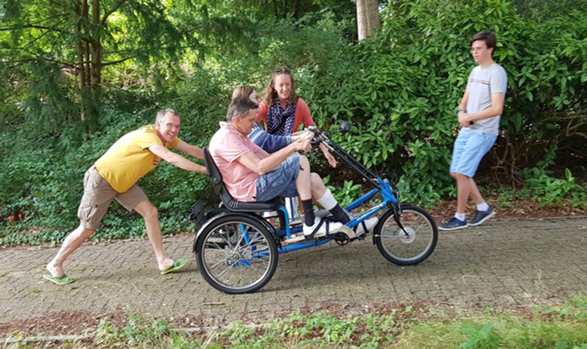 Ark Haarlem op de duofiets