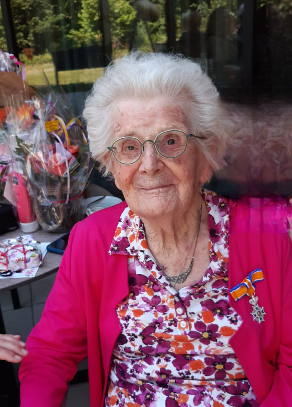 tante Jans uit-1