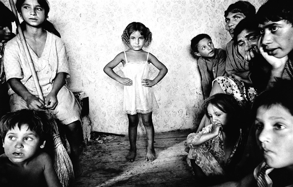 CZECHOSLOVAKIA. Slovakia. Zehra. 1967. Gypsies.</p>
<p>Contact email: